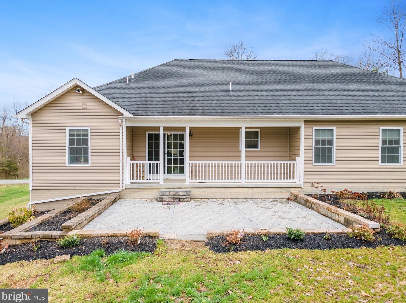 194 Executive Way, Hedgesville WV  25427-5770 exterior