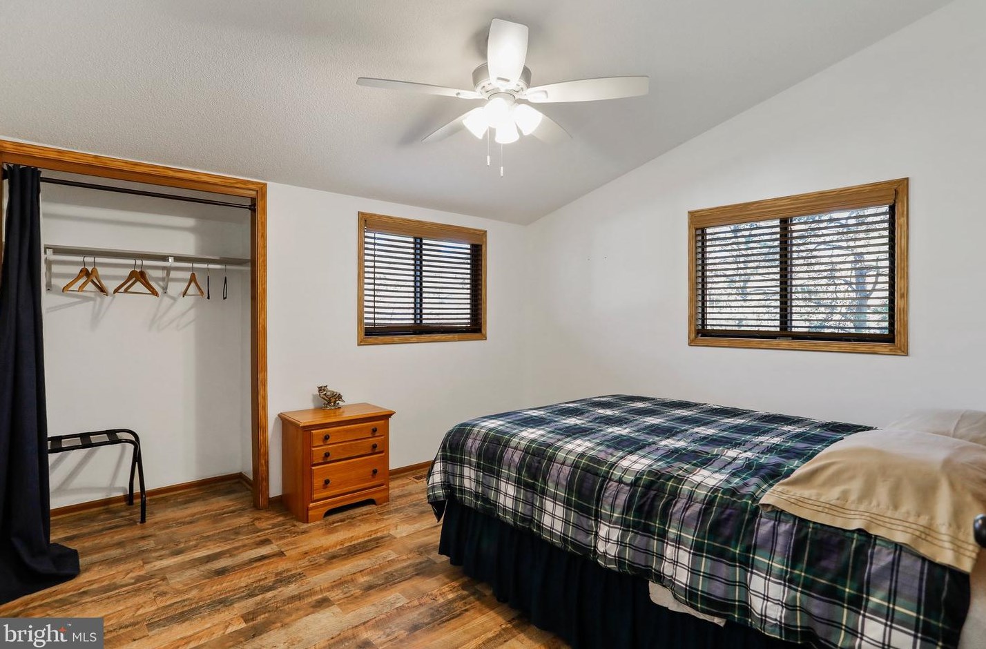 283 The Woods Rd, Hedgesville WV  25427-6886 exterior