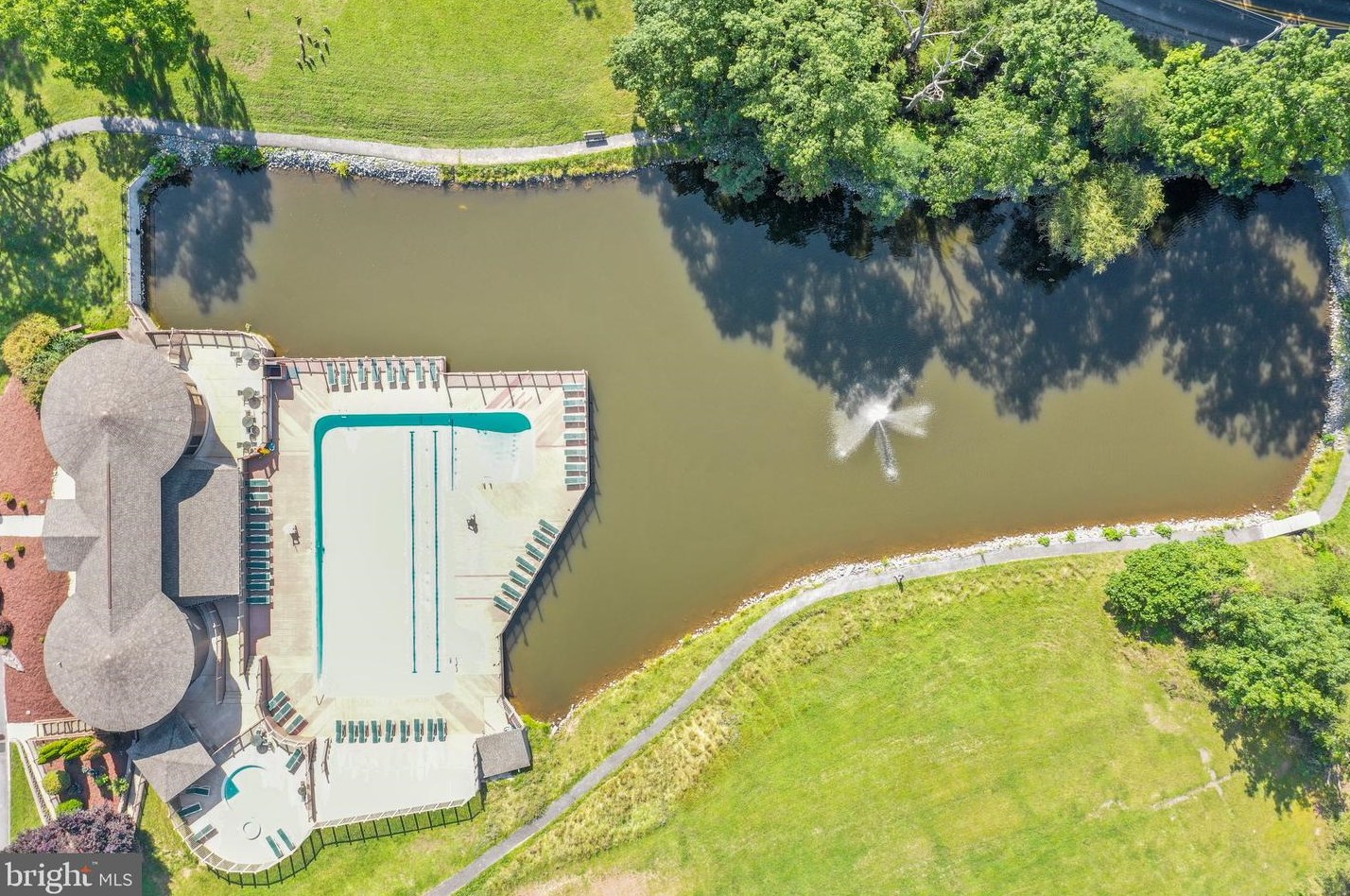 283 The Woods Rd, Hedgesville WV  25427-6886 exterior