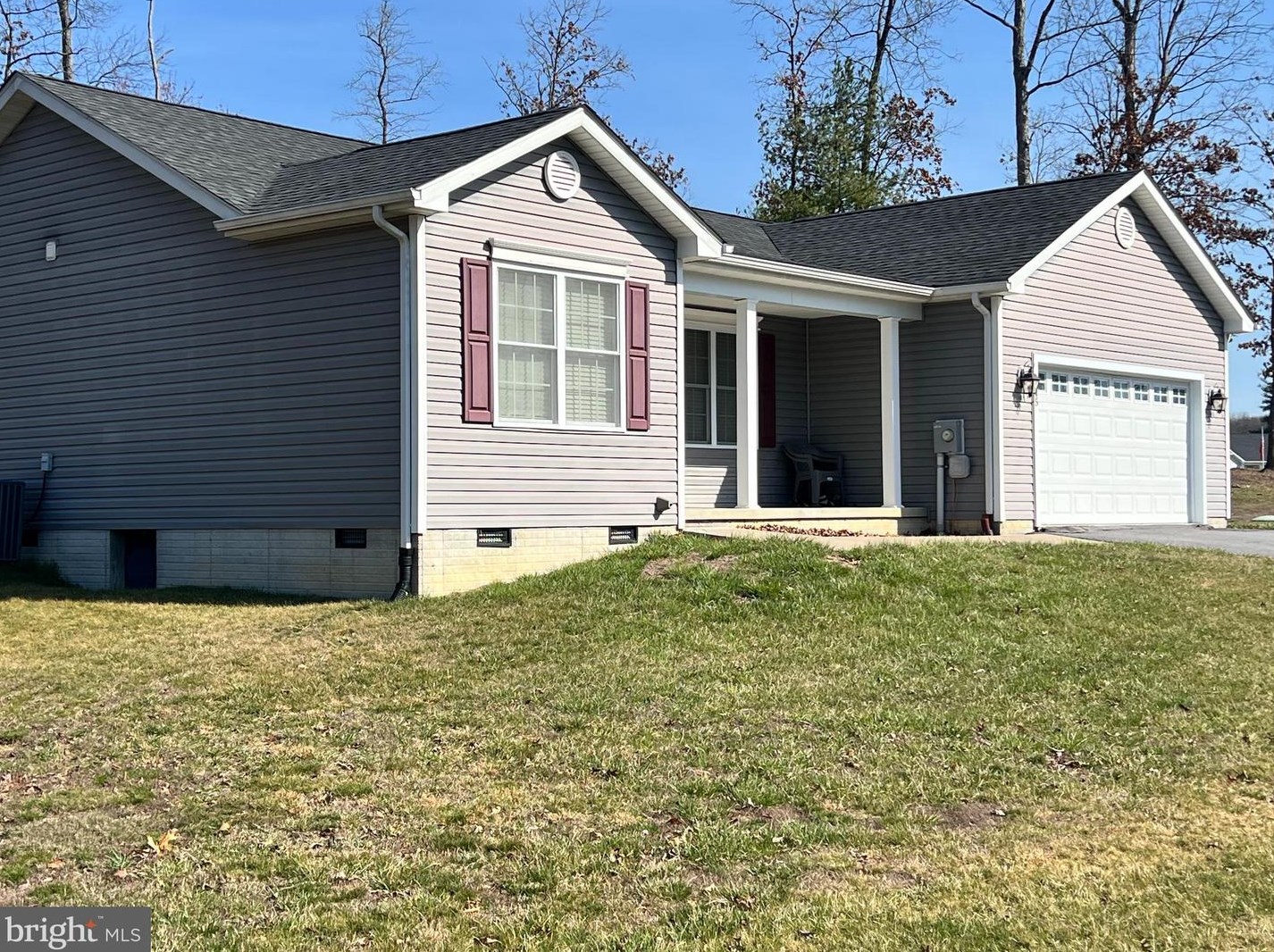 345 Executive Way, Hedgesville WV  25427-5770 exterior