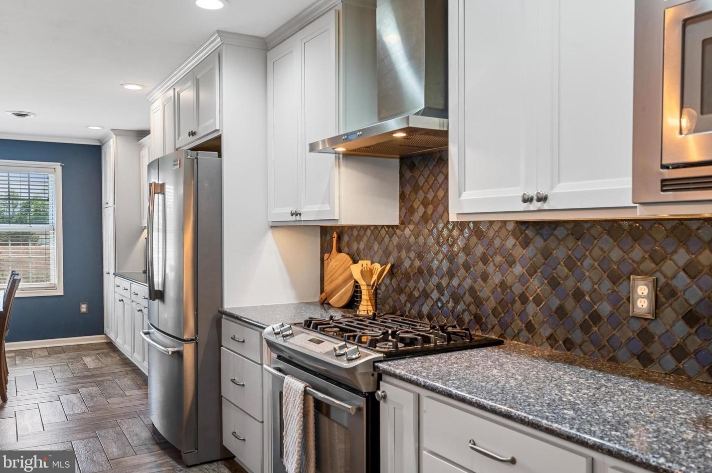 61 Putnam Dr, Inwood WV 25428-3705 exterior