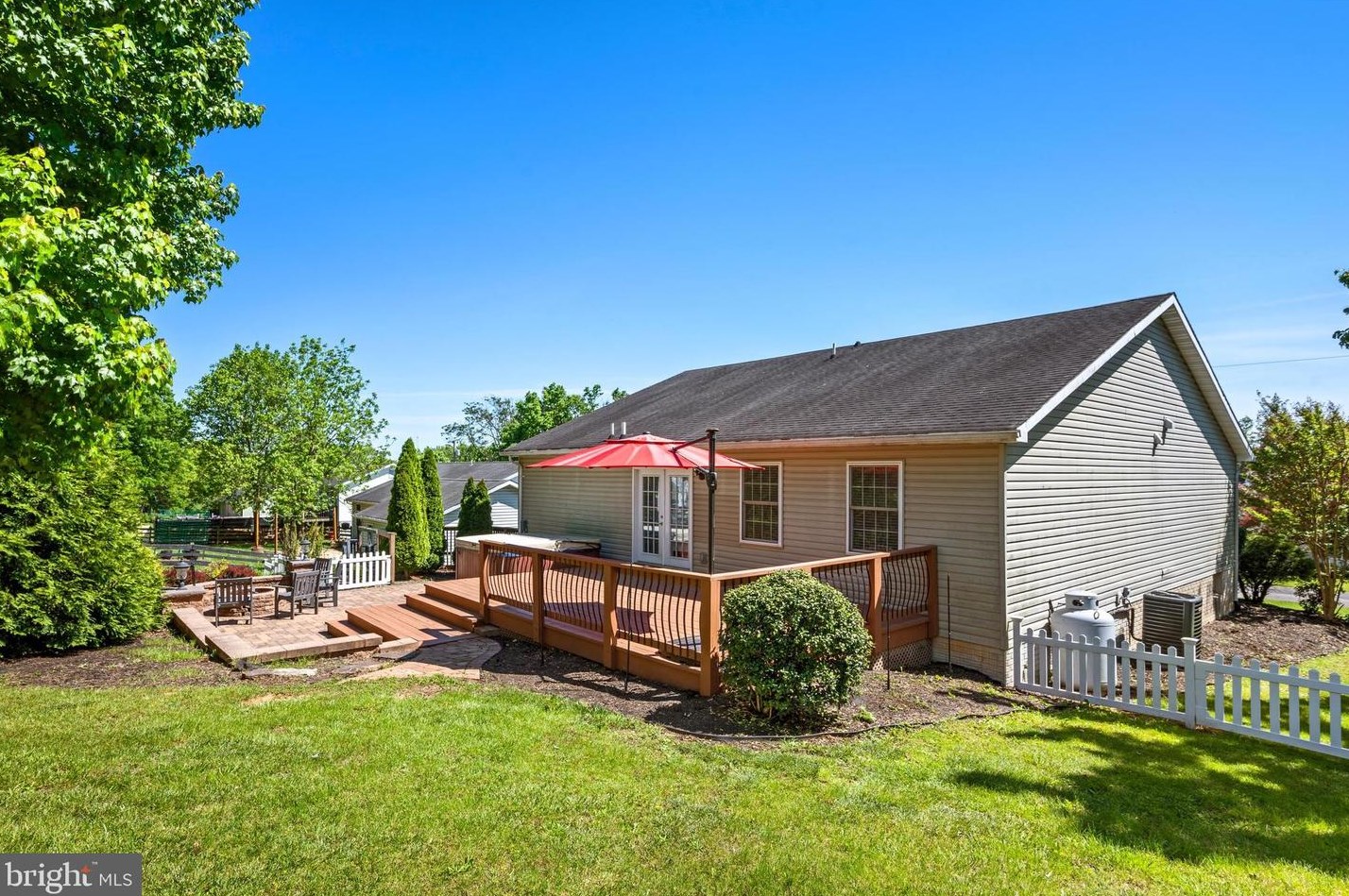 61 Putnam Dr, Inwood WV 25428-3705 exterior