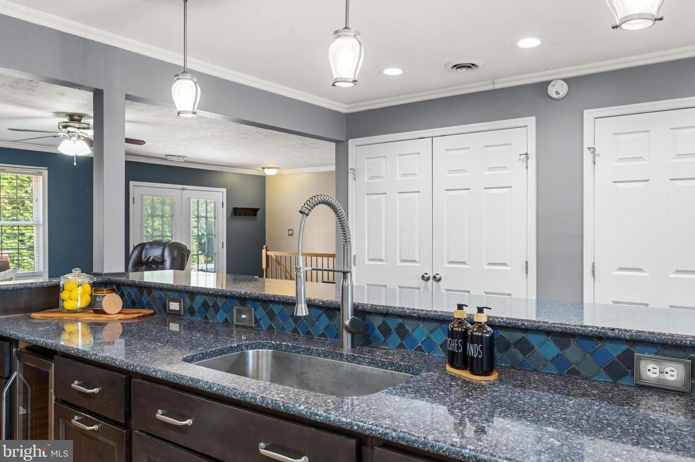 61 Putnam Dr, Inwood WV 25428-3705 exterior