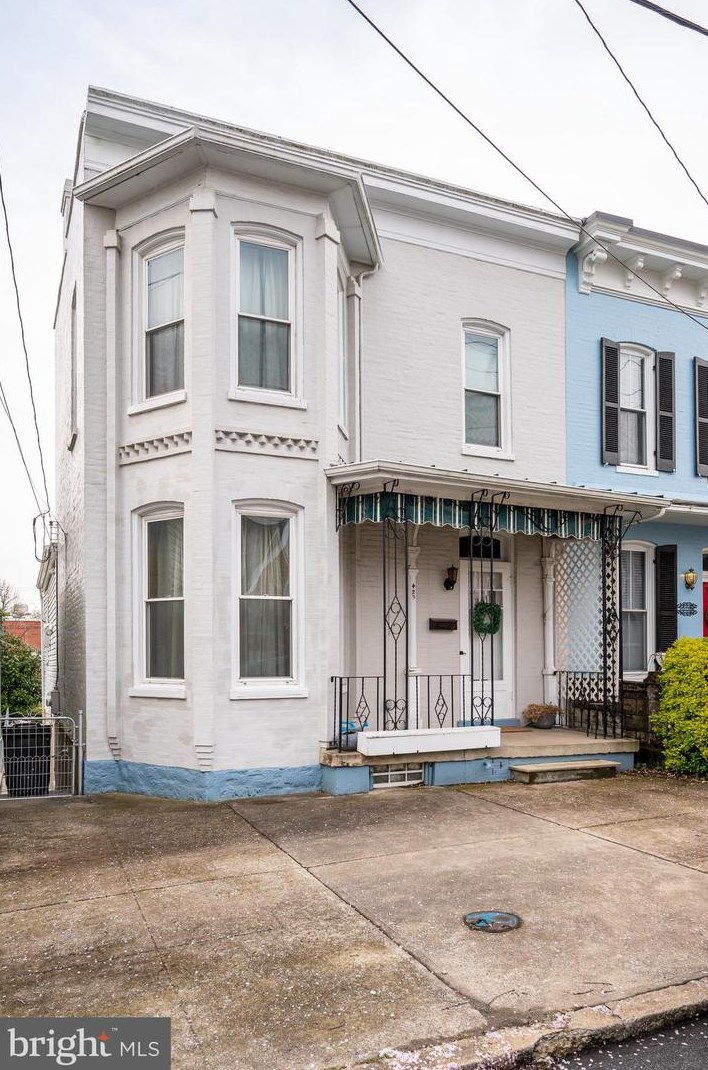 423 Martin St, Martinsburg WV  25401-2746 exterior