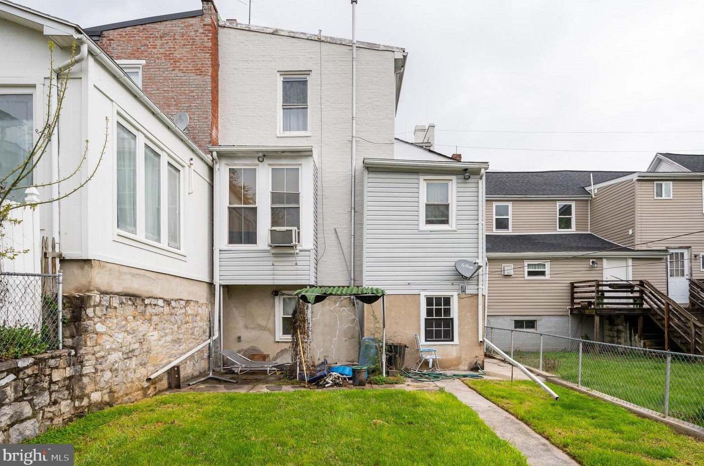 423 Martin St, Martinsburg WV  25401-2746 exterior