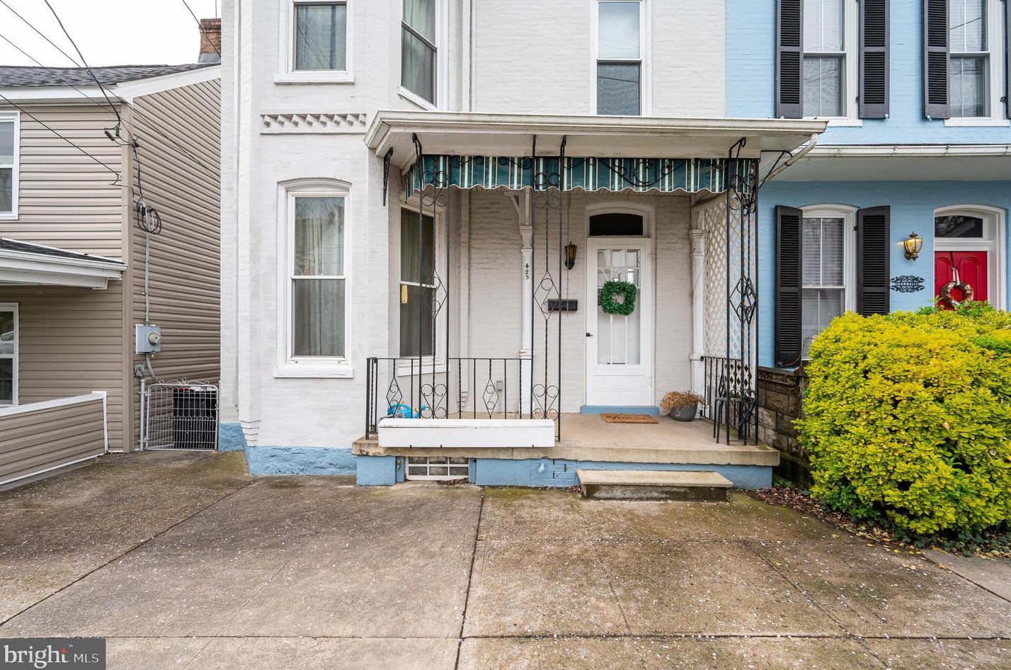 423 Martin St, Martinsburg WV  25401-2746 exterior