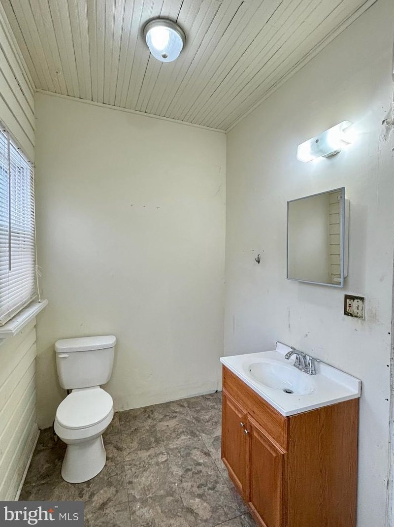 723 King St, Martinsburg WV 25401-2263 exterior