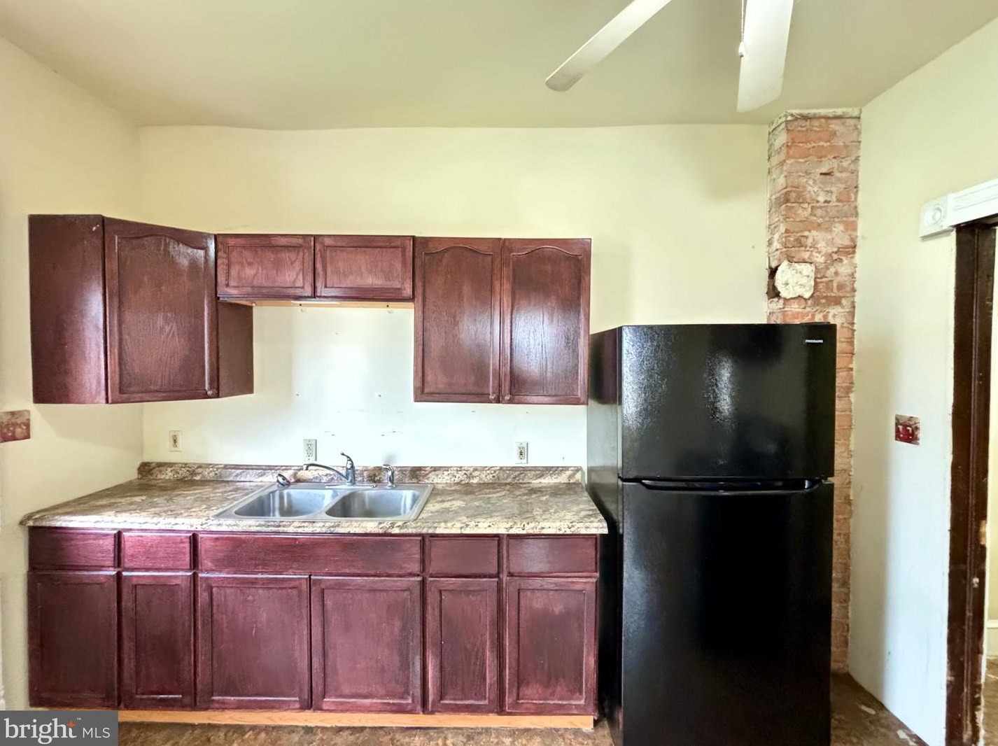 723 King St, Martinsburg WV 25401-2263 exterior