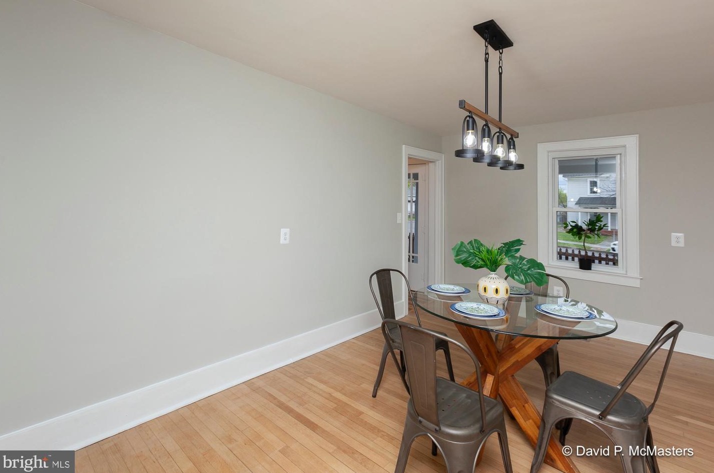 934 Virginia Ave, Martinsburg WV 25401-1737 exterior