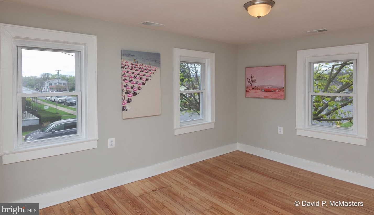 934 Virginia Ave, Martinsburg WV 25401-1737 exterior