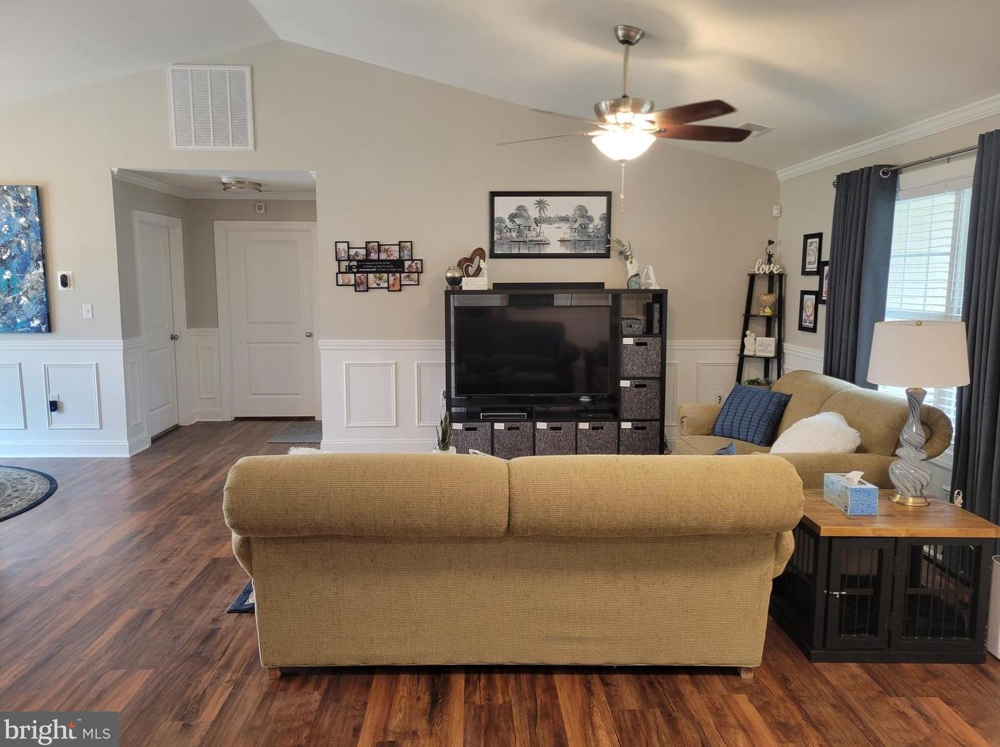 93 Ruidoso Downs Dr, Martinsburg WV  25404-1669 exterior