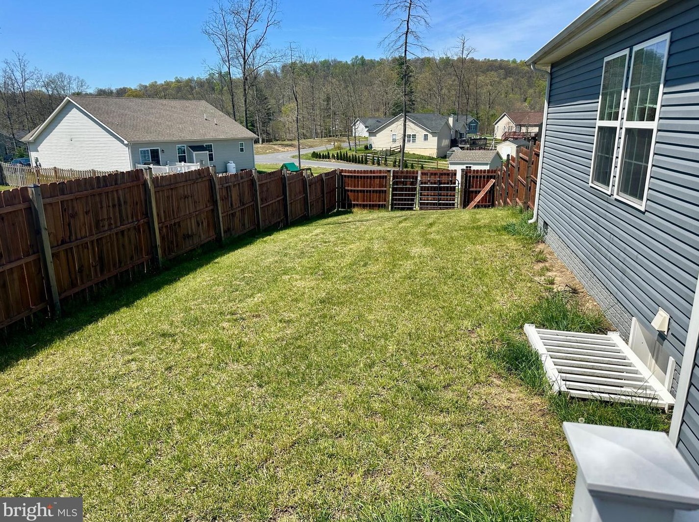 464 Executive Way, Hedgesville WV  25427-5770 exterior