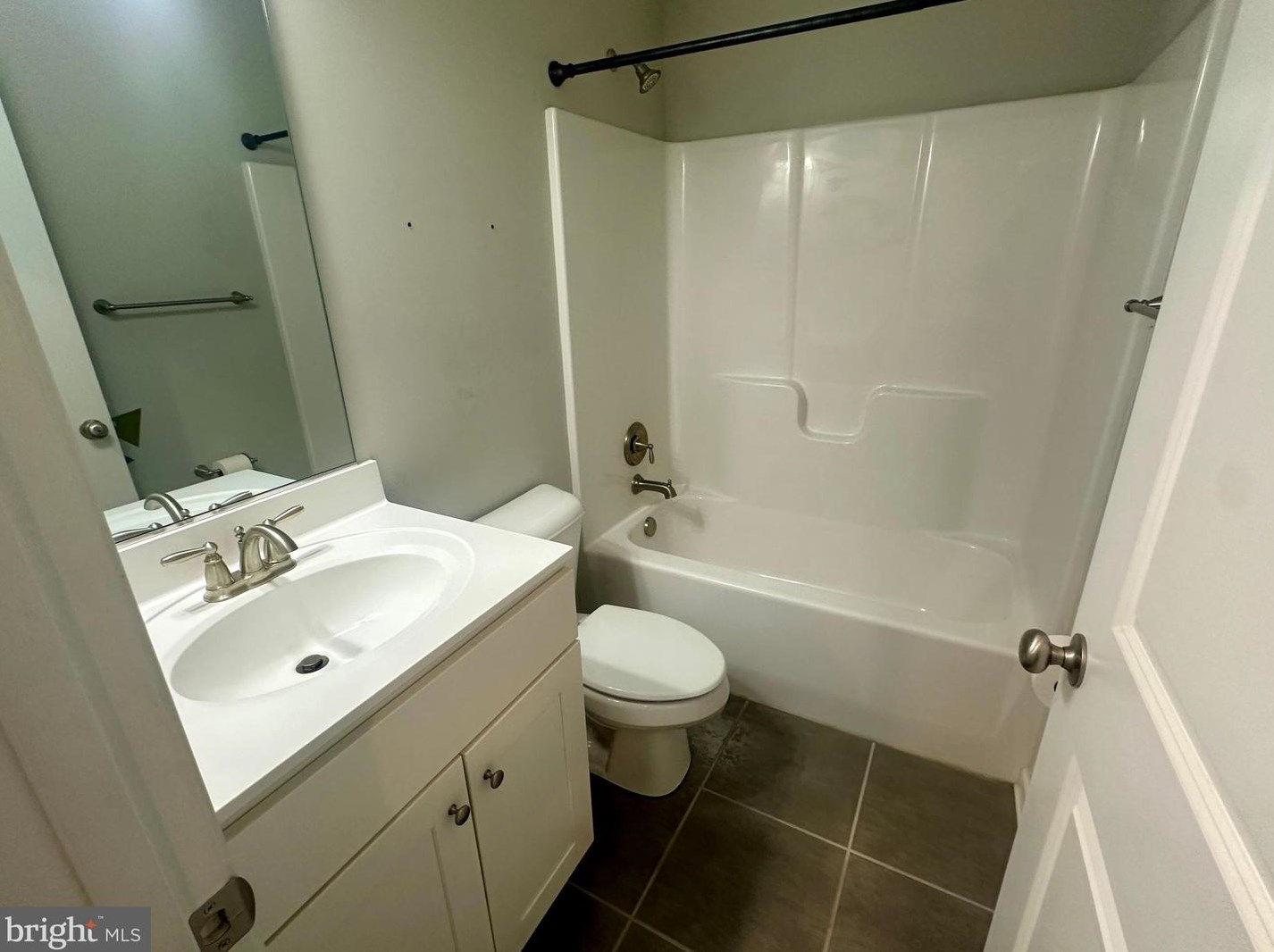 464 Executive Way, Hedgesville WV  25427-5770 exterior