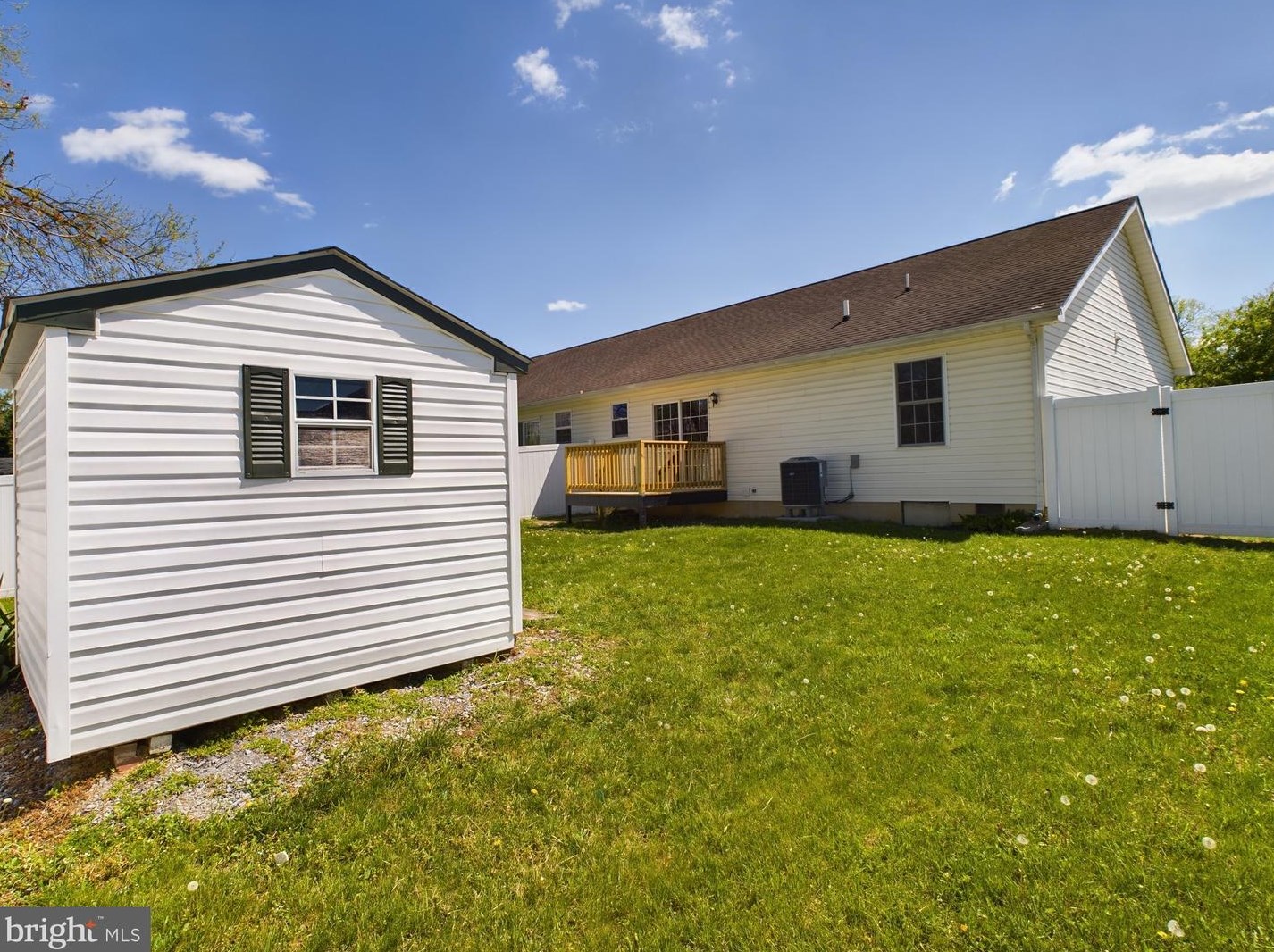 222 Dorothy Ct, Inwood WV  25428-4986 exterior