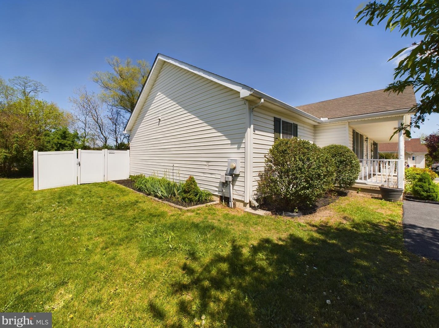 222 Dorothy Ct, Inwood WV  25428-4986 exterior