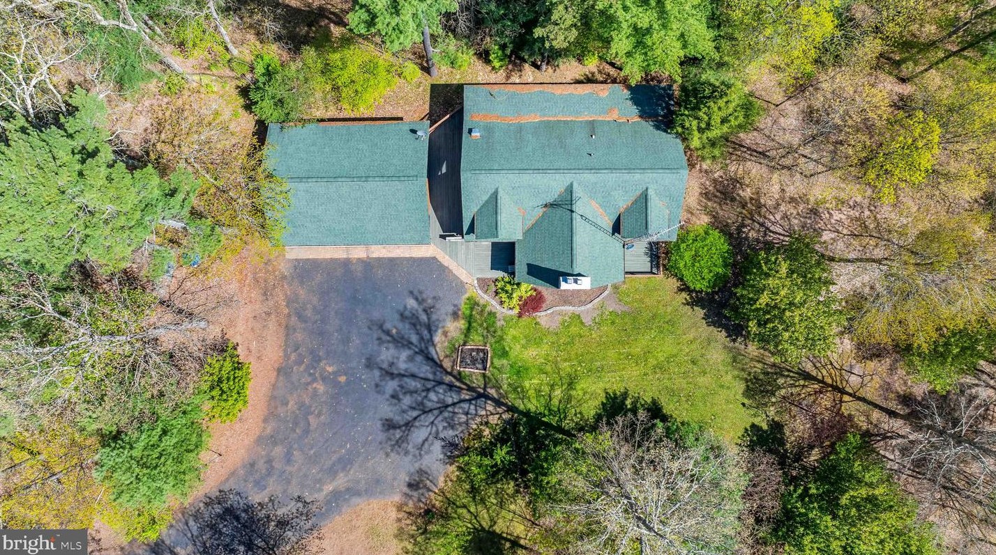 2798 Crossroad School Rd, Hedgesville WV  25427-5198 exterior