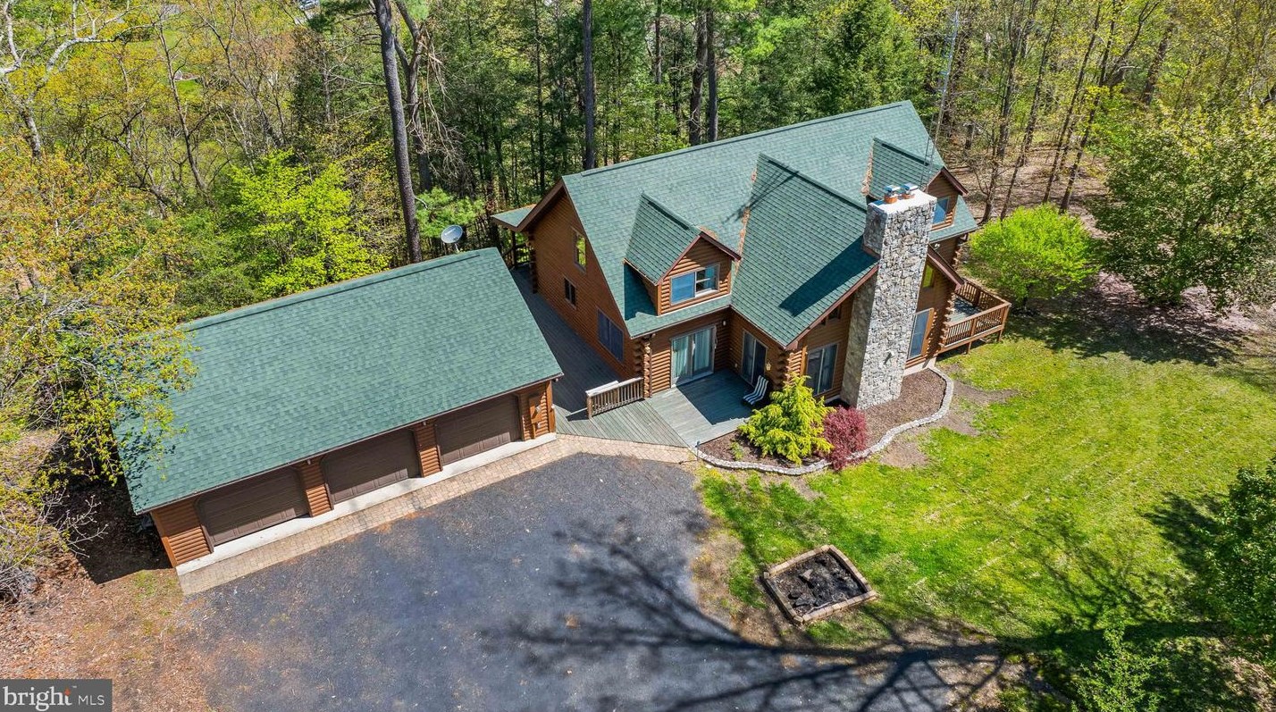 2798 Crossroad School Rd, Hedgesville WV  25427-5198 exterior
