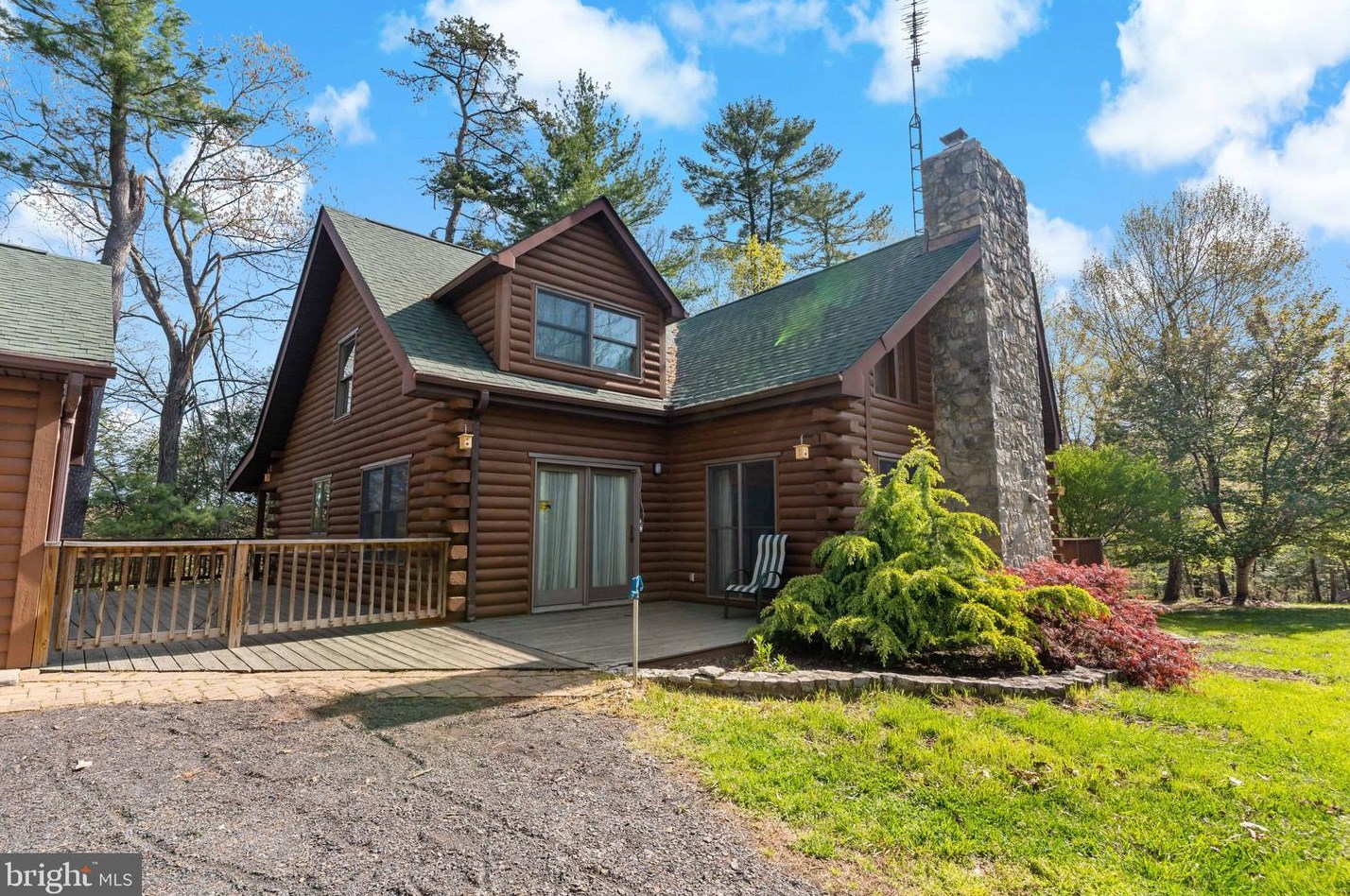 2798 Crossroad School Rd, Hedgesville WV  25427-5198 exterior