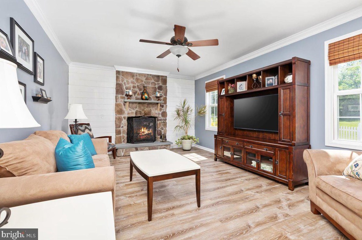 260 Shannon Ct, Inwood WV 25428-3876 exterior