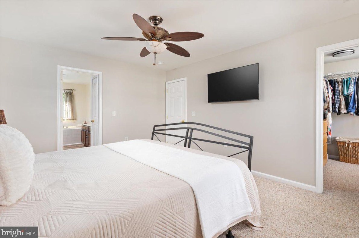 260 Shannon Ct, Inwood WV 25428-3876 exterior