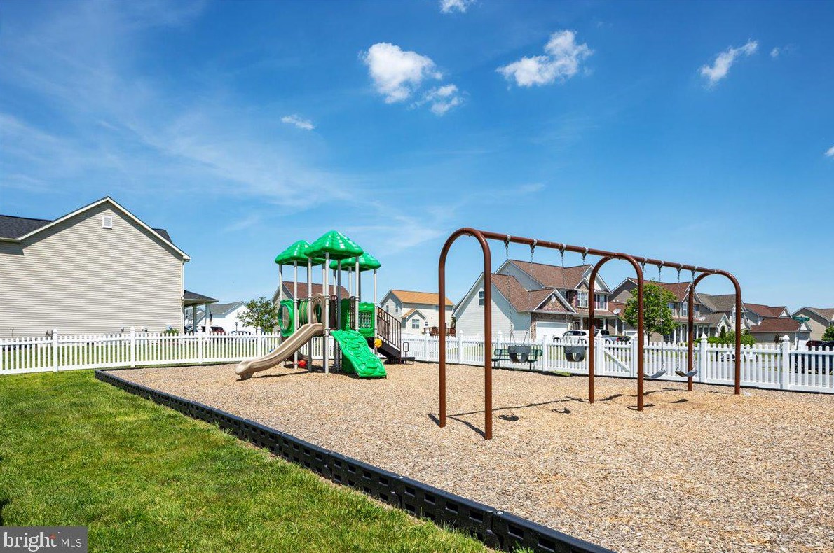 260 Shannon Ct, Inwood WV 25428-3876 exterior