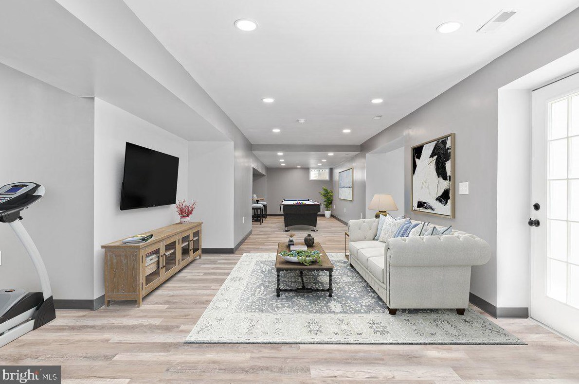 260 Shannon Ct, Inwood WV 25428-3876 exterior