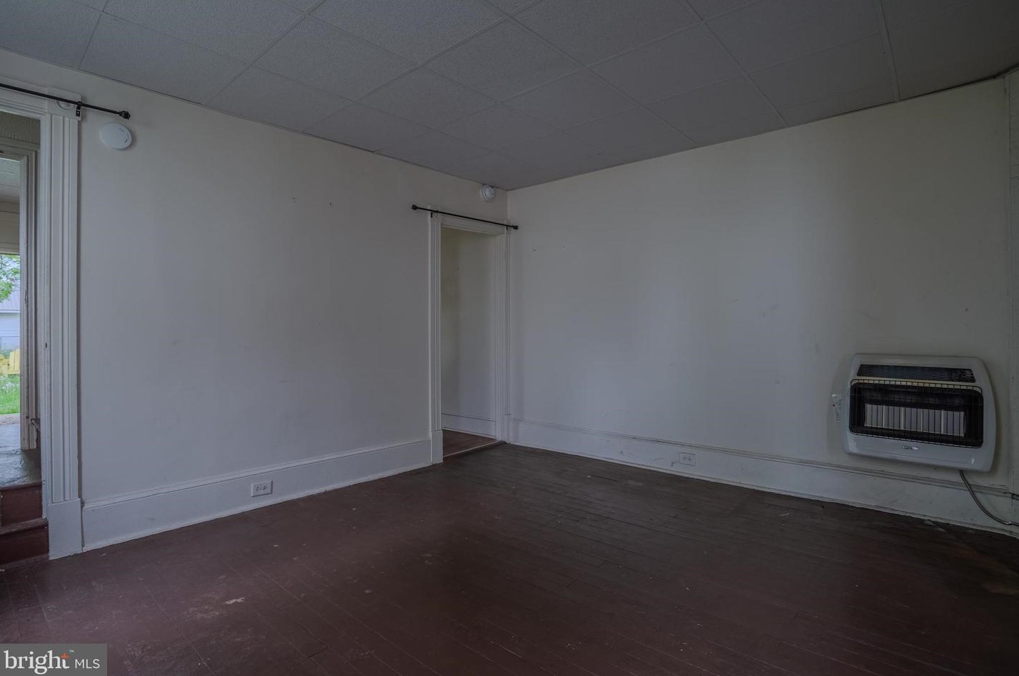 736 Virginia Ave, Martinsburg WV 25405-1644 exterior