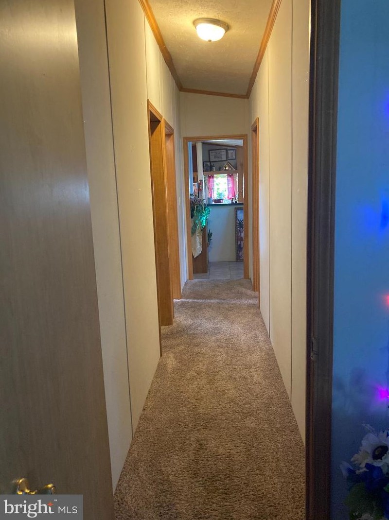 529 Royal Crest Dr, Martinsburg WV 25401-5158 exterior