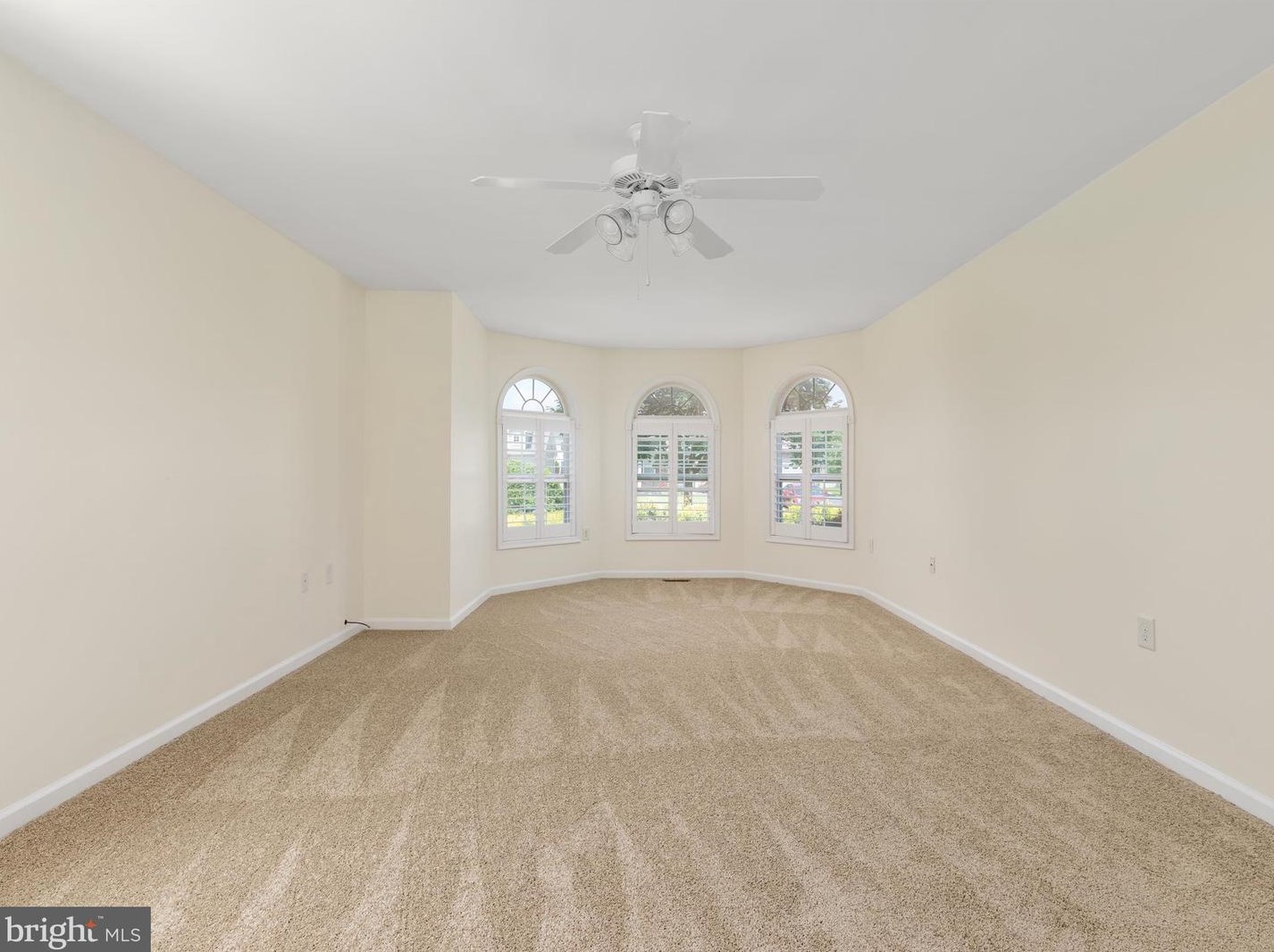 246 Shannon Ct, Inwood WV 25428-3876 exterior