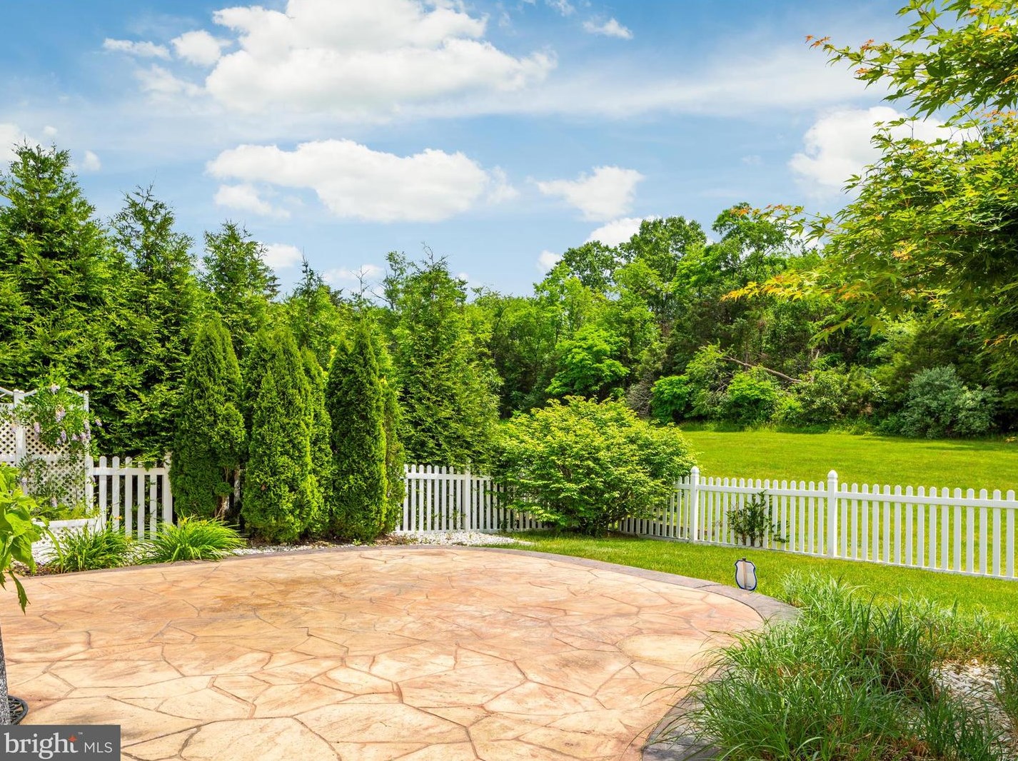 246 Shannon Ct, Inwood WV 25428-3876 exterior