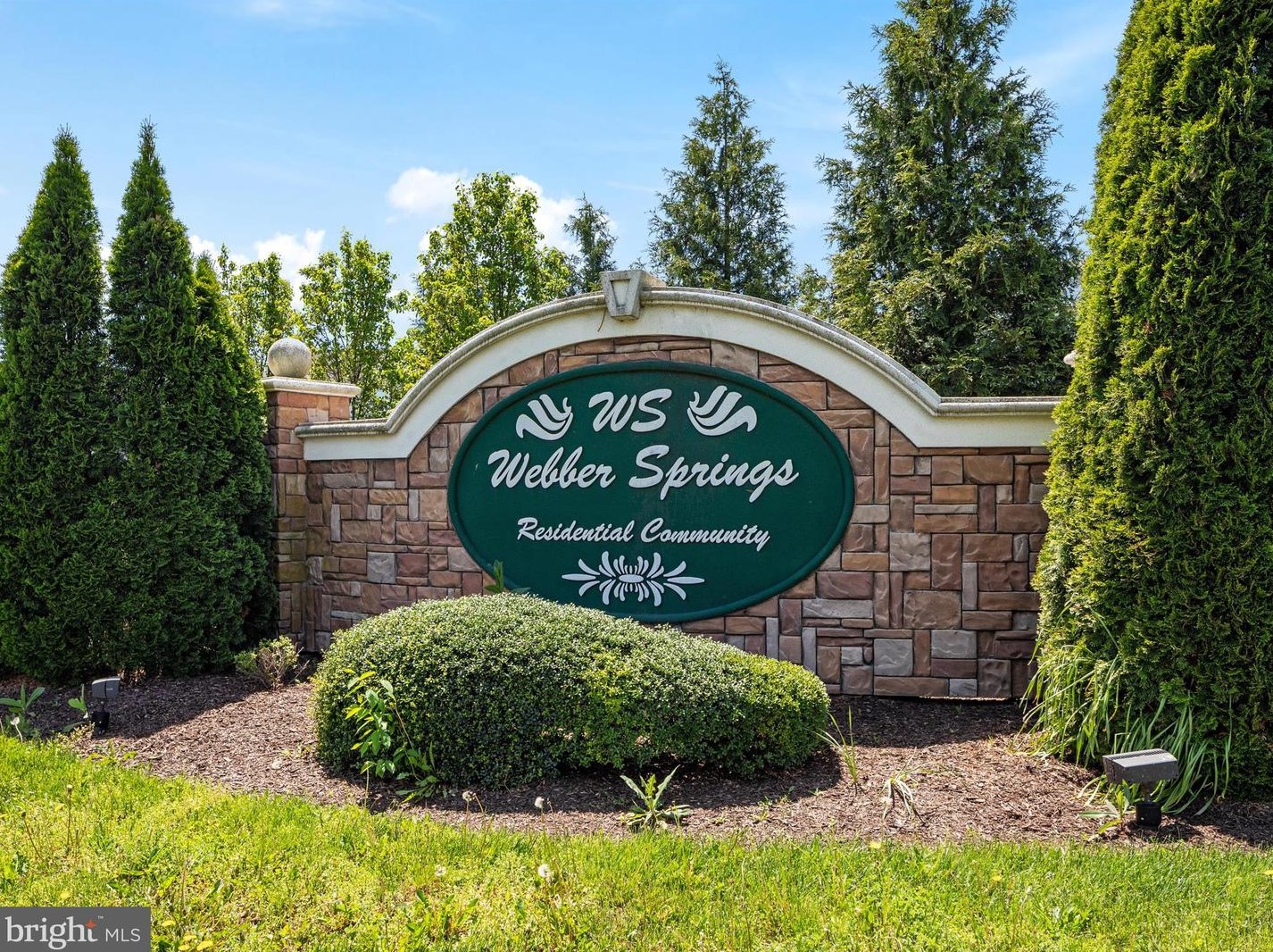 246 Shannon Ct, Inwood WV 25428-3876 exterior