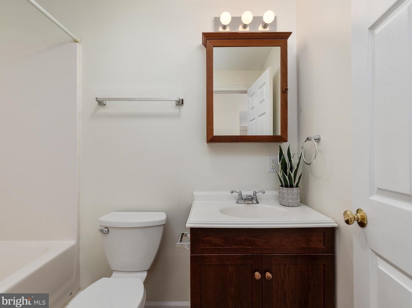 246 Shannon Ct, Inwood WV 25428-3876 exterior