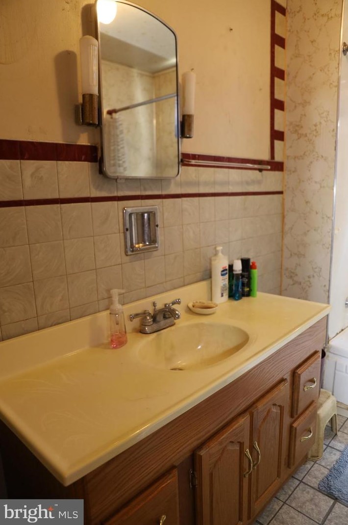 111 Gussie Ave, Martinsburg WV 25404-6197 exterior