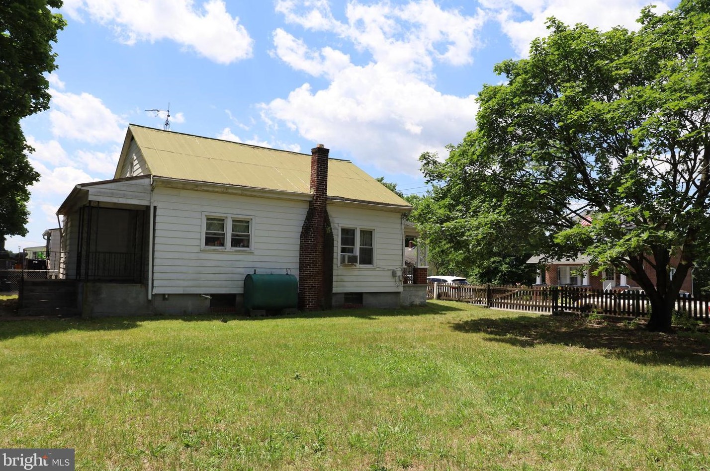 111 Gussie Ave, Martinsburg WV 25404-6197 exterior