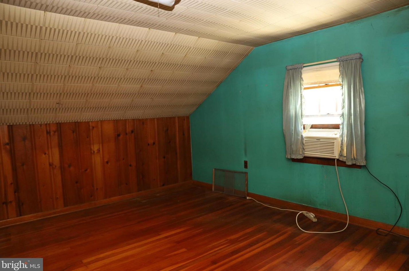 111 Gussie Ave, Martinsburg WV 25404-6197 exterior