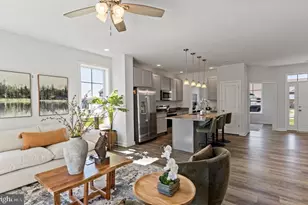 168 Santiago Cir, Martinsburg, WV 25403 - Photo 7