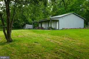 2548 Mountain Lake Rd, Hedgesville, WV 25427 - Photo 11