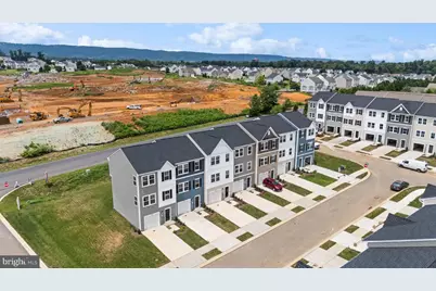 105 Milburn Drive, Martinsburg, WV 25401 - Photo 3