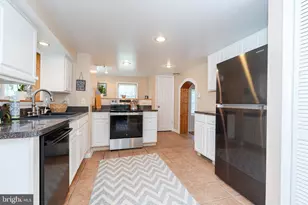 1794 Scrabble Rd, Martinsburg, WV 25404 - Photo 19