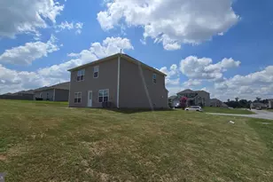 116 Cassatt Ln, Martinsburg, WV 25401 - Photo 7