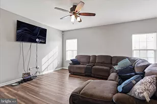 35 Sirocco Ct, Falling Waters, WV 25419 - Photo 7