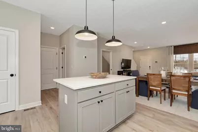 301 Valor Lane, Martinsburg, WV 25405 - Photo 11