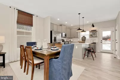 333 Valor Lane, Martinsburg, WV 25405 - Photo 7