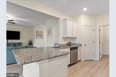 208 Rappahannock Run, Falling Waters, WV 25419 - Photo 5