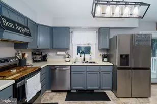 472 Upshur Dr, Inwood, WV 25428 - Photo 9