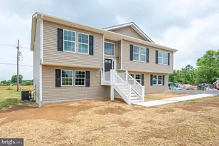 327 Audrey Ln, Inwood, WV 25428 - Photo 5