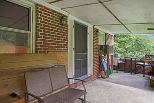 878 Beards Crossing Rd, Hedgesville, WV 25427 - Photo 7