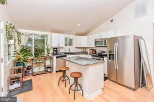 161 Dewdrop Ln, Hedgesville, WV 25427 - Photo 5