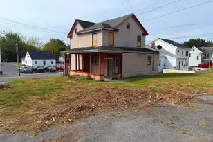 823 E Moler Ave, Martinsburg, WV 25404 - Photo 3