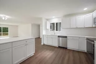 306 Tanbridge Dr, Martinsburg, WV 25401 - Photo 5